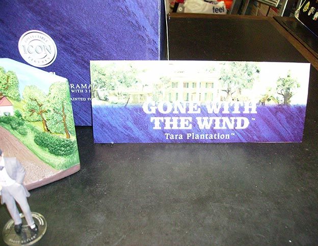 Corgi Icon Gone With The Wind Diorama figure set  