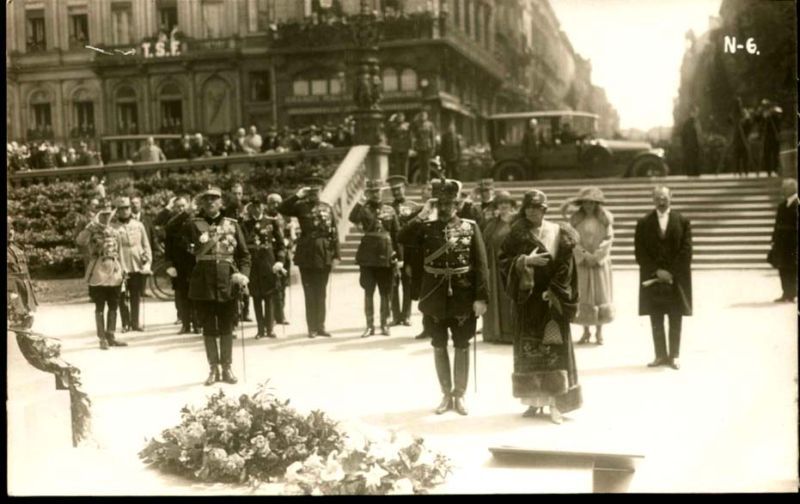 ROMANIAN ROYAL FAMILY VISITE BELGIUM,RARE PHOT POSTCARD  