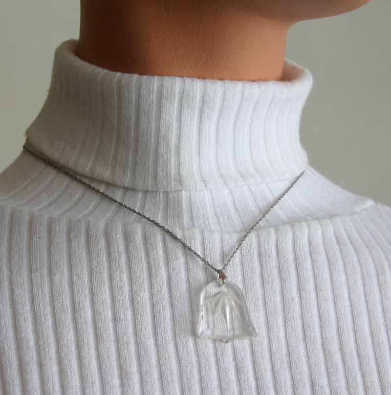 Art Moderne 80s Cut Glass Crystal Intaglio Pendant  