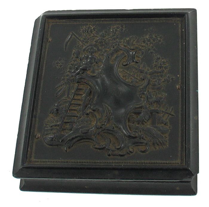   DAGUERREOTYPE / AMBROTYPE IN GREAT UNION GUTTA PERCHA CASE  