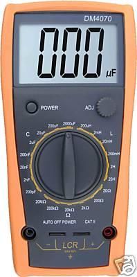 DM4070 LCR meter capacitance 2000uF compared w/ FLUKE  