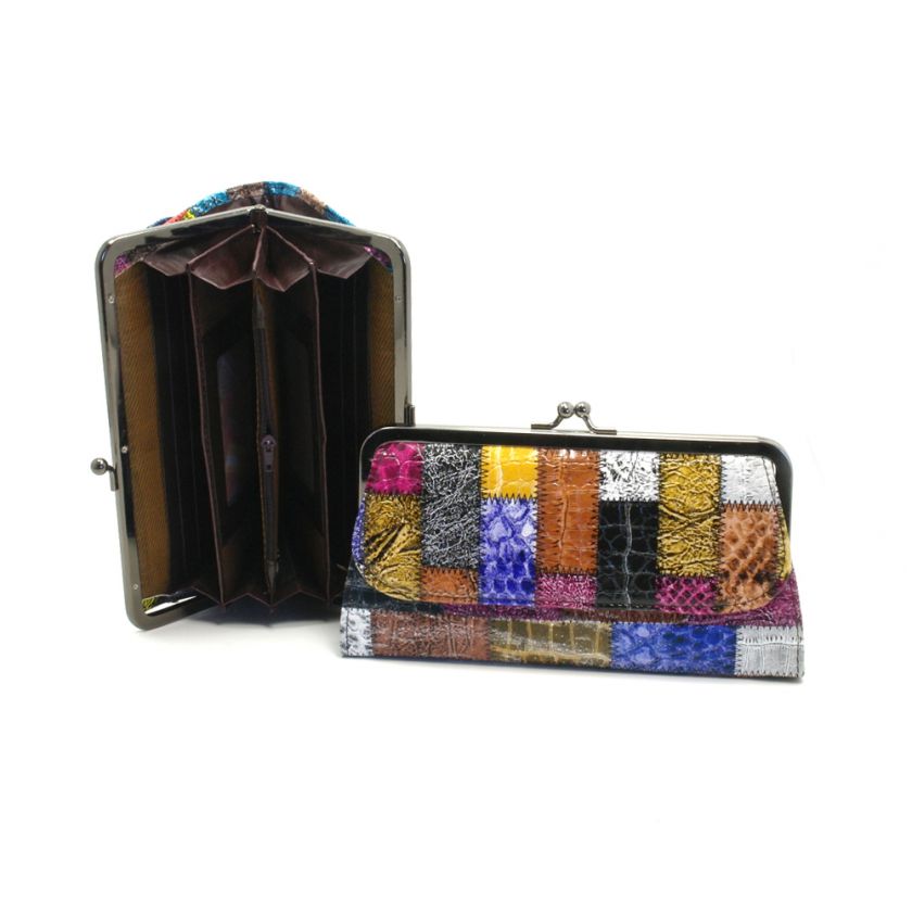 Ladies Kiss Lock Hinge Clutch Wallet   