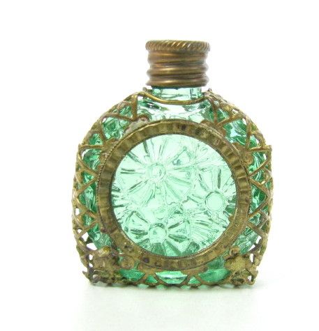 LOVELY TANGLE CASING ANTIQUE EMPTY PERFUME BOTTLE *  