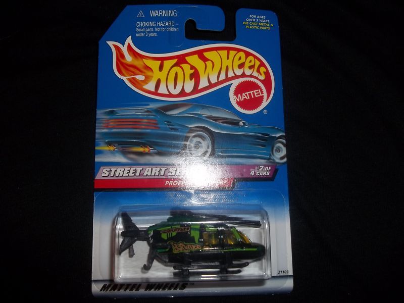 Hot Wheels Street Art Series Propper Chopper #950 NIP  