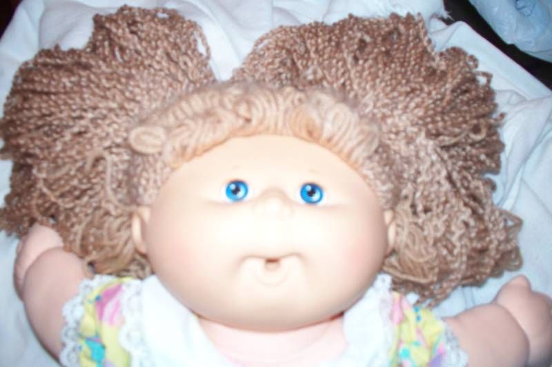 Cabbage Patch Kids 1990 Happy Birthday Girl  