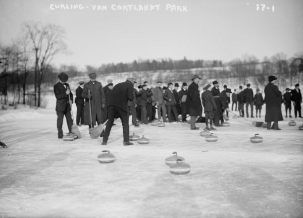 1900s photo Curling Van Cortlandt Park New York  