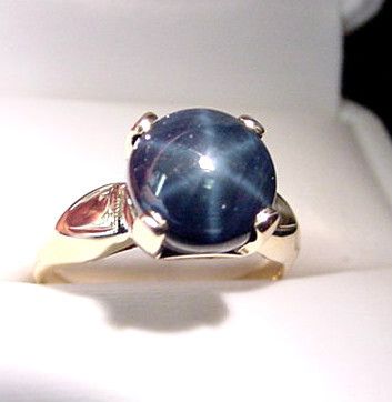 GENUINE BLUE STAR SAPPHIRE VINTAGE 14K GOLD RING  