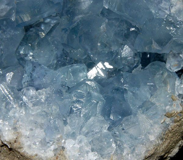 GEMMY SKY BLUE CELESTITE ON MATRIX 2x14363  