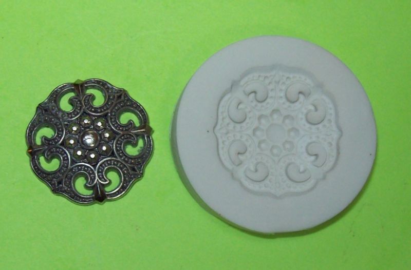 Celtic MEDALLION small ~ CNS polymer clay mold  