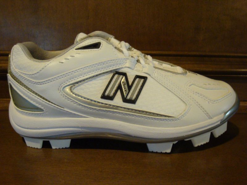 New Mens NEW BALANCE 820 Low Molded Baseball Cleats  