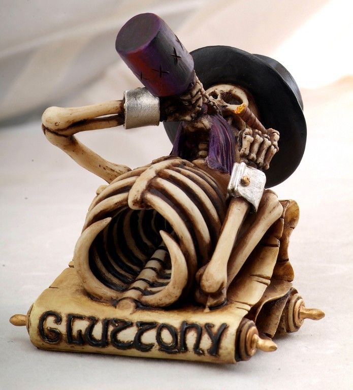 SKULL SKELETON GLUTTONY DRUNK STATUE SEVEN DEADLY SINS  