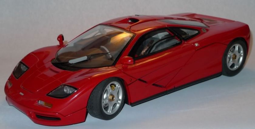 Minichamps 112 McLaren F1 roadcar in RED 530133125 VERY RARE  