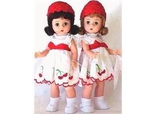 MADAME ALEXANDER BENT KNEE CHERRY TWINS SET 17700 w/BOX  