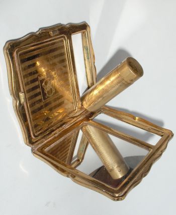 ANTIQUE ART DECO COMPACT with LIPSTICK HOLDER STRATTON  