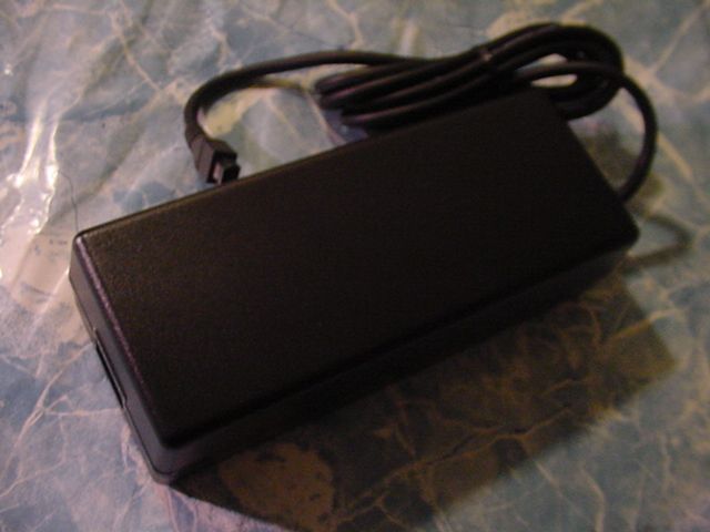 NEW SONY KLVS19A10 19 LCD Color TV AC Adapter AC FD008  