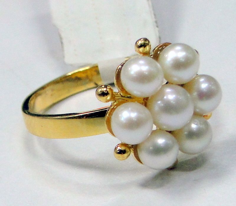 Vintage 14 K solid gold pearls Ring jewelry  