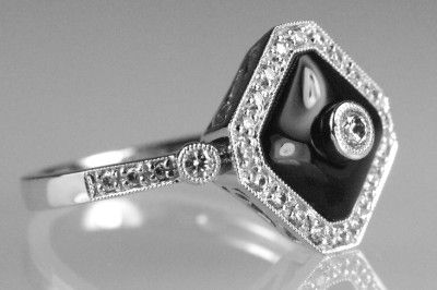   Gold ONYX & DIAMOND RING Fabulous Art Deco style Diamond & Onyx ring