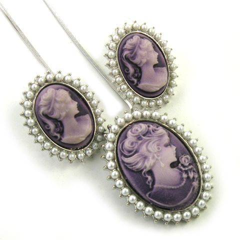 VTG Design Pearl Lady Purple Cameo Necklace Earring Set  