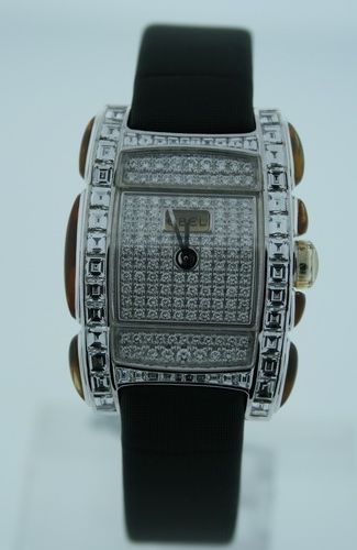 Here is your chance to own this beautiful Ebel at a Dealers price.