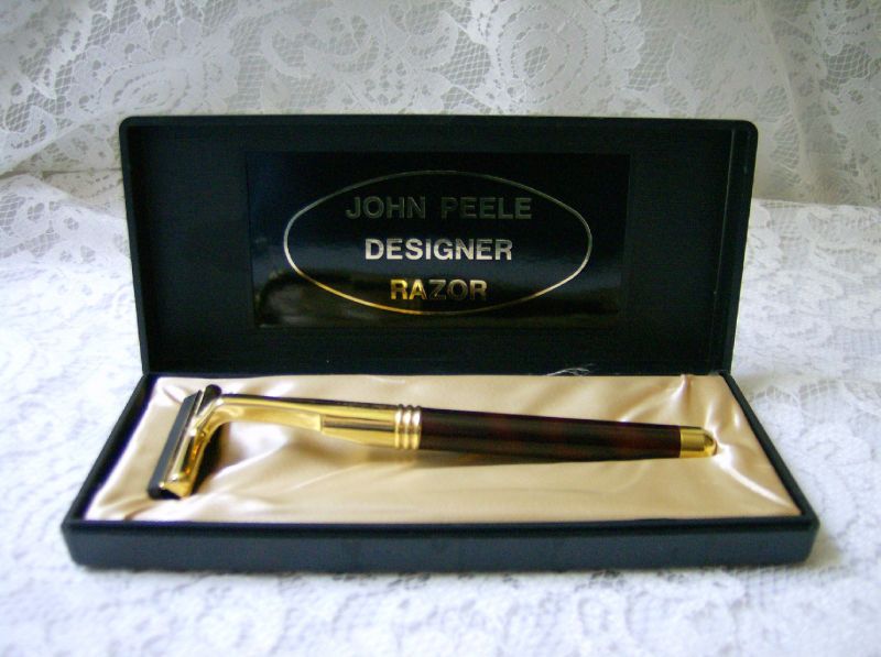 John Peele Designer Wilkinson Sword Razor Gold Tone in box Vintage 