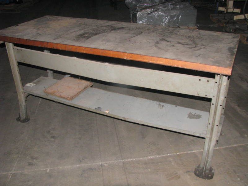 HD WOODEN TOP STEEL BASE WORKBENCH 6 FOOT (NOT CHEEPO)  