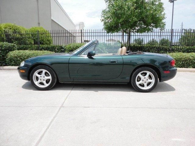 Mazda  MX 5 Miata Leather in Mazda   Motors