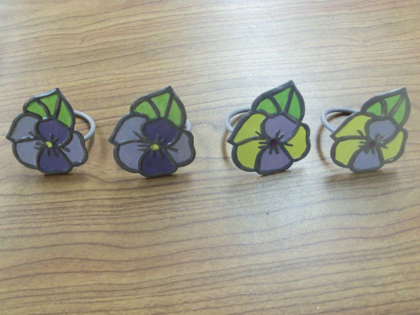   /Green Pansy Flower Napkin Rings  Easter / Spring   Set of 4  NEW