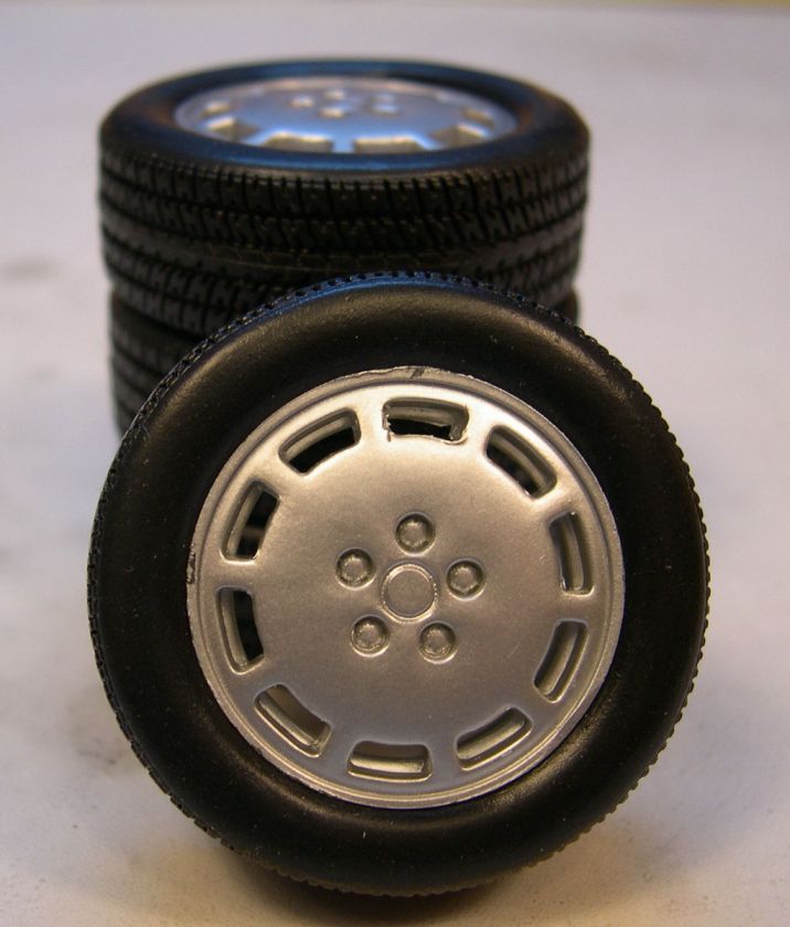 18 SCALE 1986 MUSTANG WHEEL & TIRE SET  