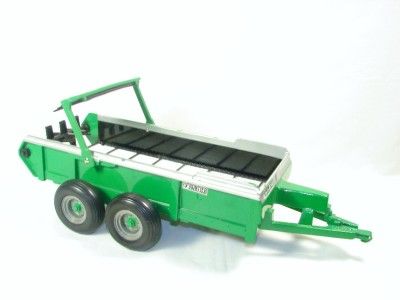 ERTL John Deere 116 Frontier Spreader Farm Toy  