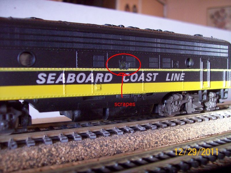 Atlas HO FP 7, SCL Seaboard Coast Line, Powered, ROCO Drive, 1HL wDB 