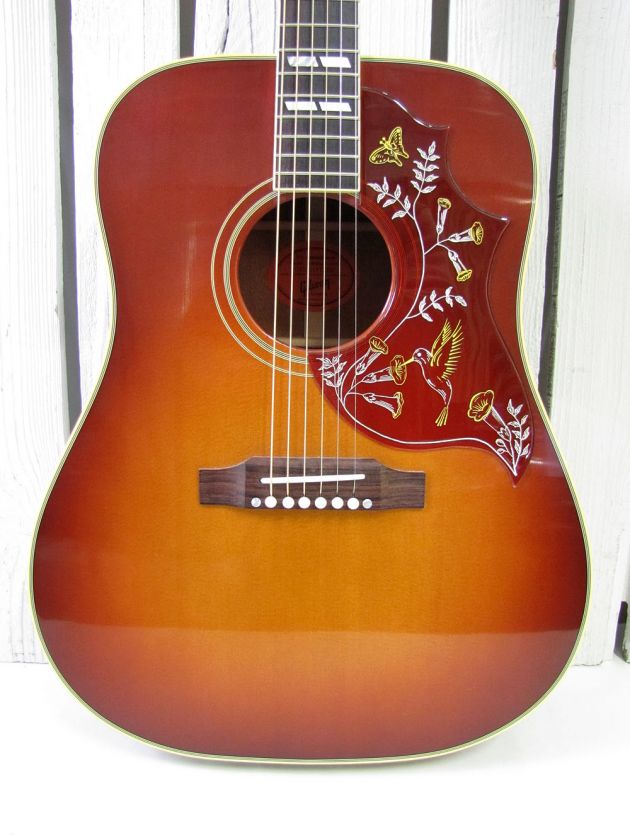   GIBSON HUMMINGBIRD TV TRUE VINTAGE DREADNOUGHT ACOUSTIC GUITAR  